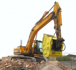Atlas Copco’s BC 3500 bucket crusher, one of four new bucket crushers added to Atlas Copco’s Silent Demolition Tool line. Photo: Atlas Copco