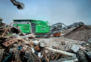 EvoQuip’s Cobra 230 impact crusher provides ground-level access for maintenance.