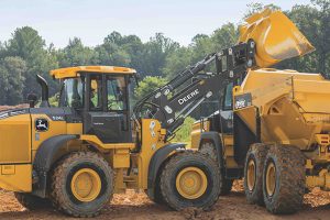 The John Deere 524L L-Series wheel loader. Photo courtesy of John Deere. 