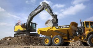 The forthcoming EC300E Hybrid excavator’s boom-down motion charges energy-storing accumulators that are used to power the hydraulic pump. Photo courtesy of Volvo CE.