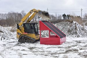 The PB678 Static Grizzly compact screen is a smaller version of the PB148 and pairs with the Pitbull 2300 screening plant. Photo courtesy of Lake Erie Portable Screeners.
