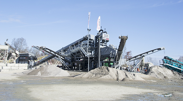 Dealers, customers get first look at the Aggresand