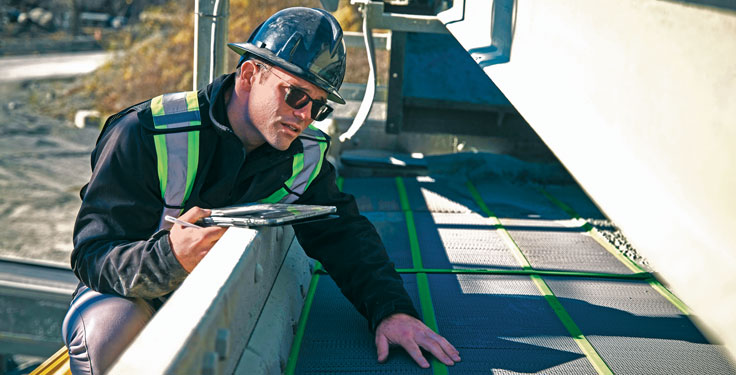 Successfully screening recycled asphalt pavement